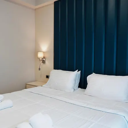 Hotel Blue Sky Sarande Exterior photo