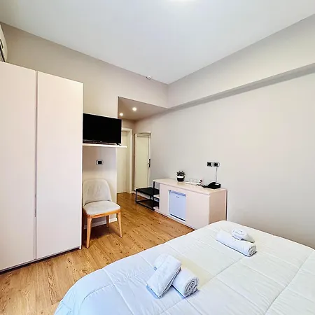 Hotel Blue Sky Sarande Exterior photo