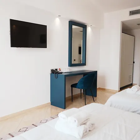 Hotel Blue Sky Sarande Exterior photo
