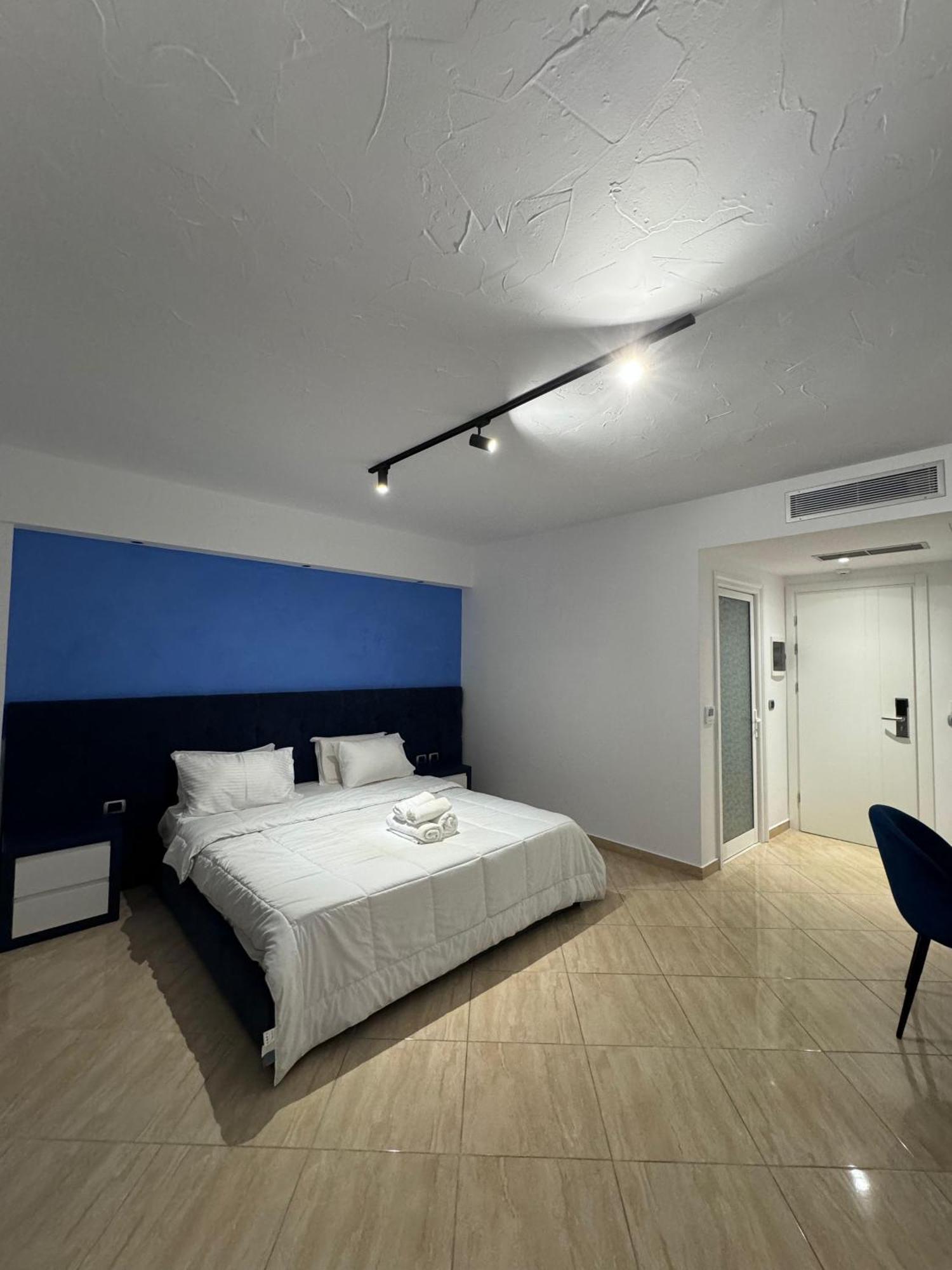 Blue Sky Hotel Sarandë