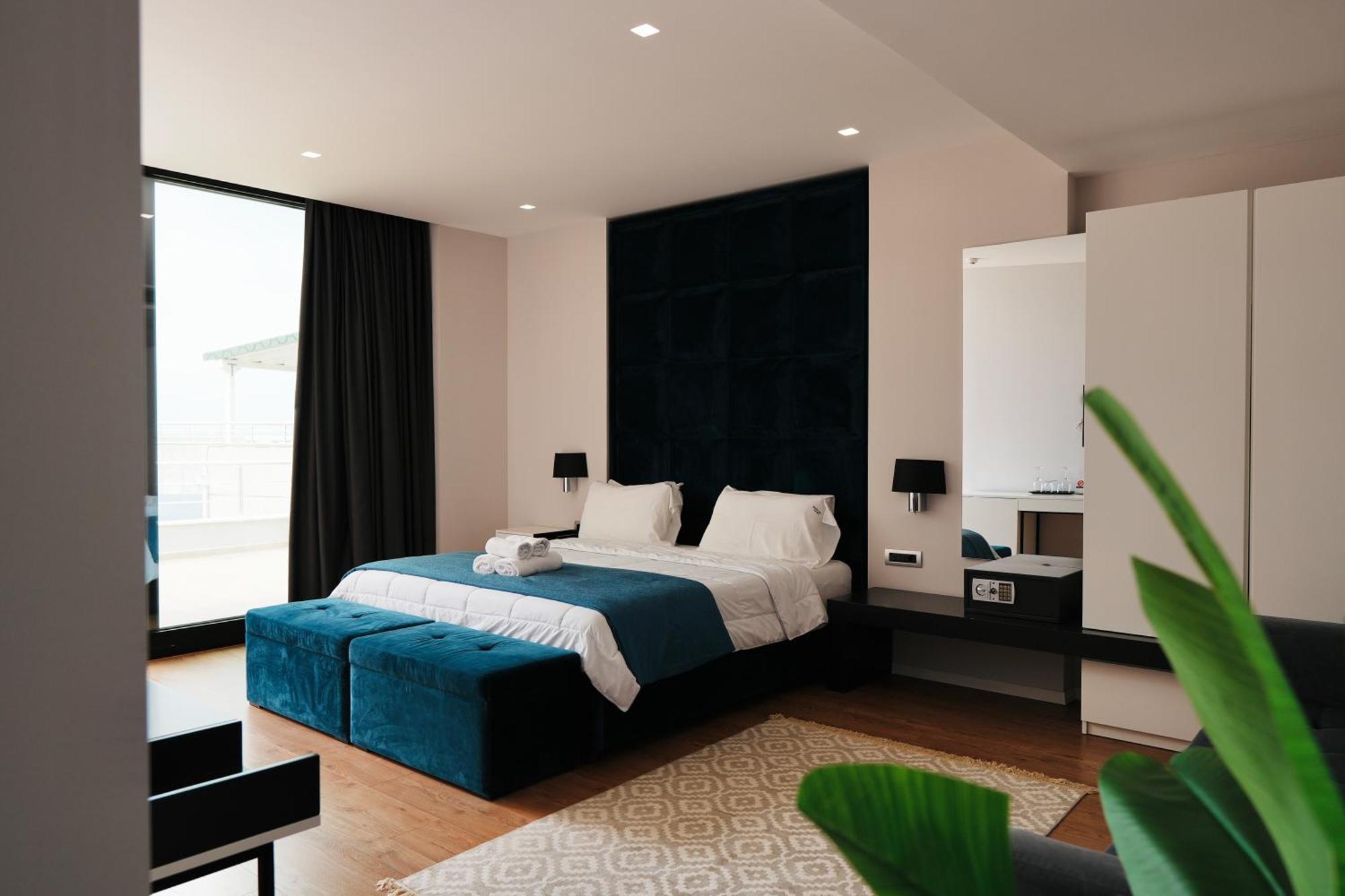 Blue Sky Hotel Sarandë