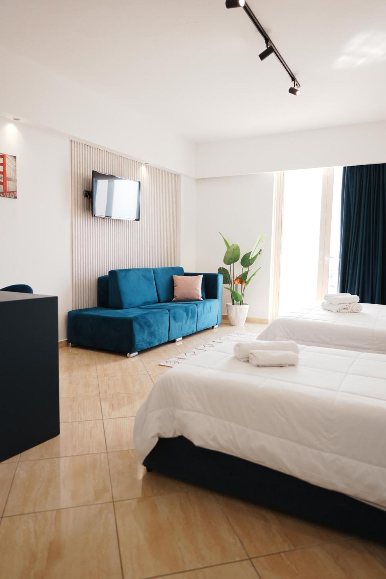 Hotel Blue Sky 4* Sarande